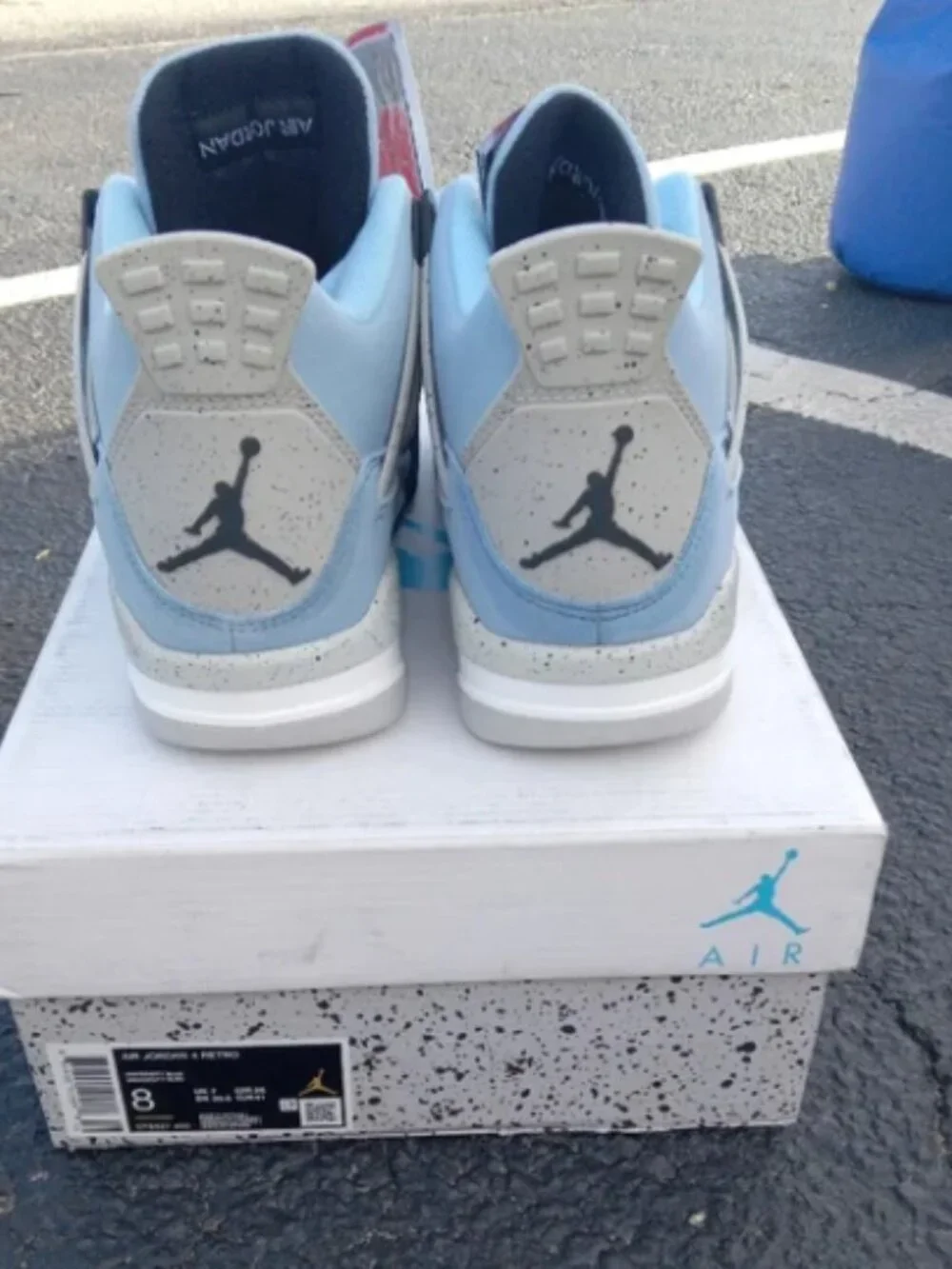 Air Jordan 4 Retro, University Blue